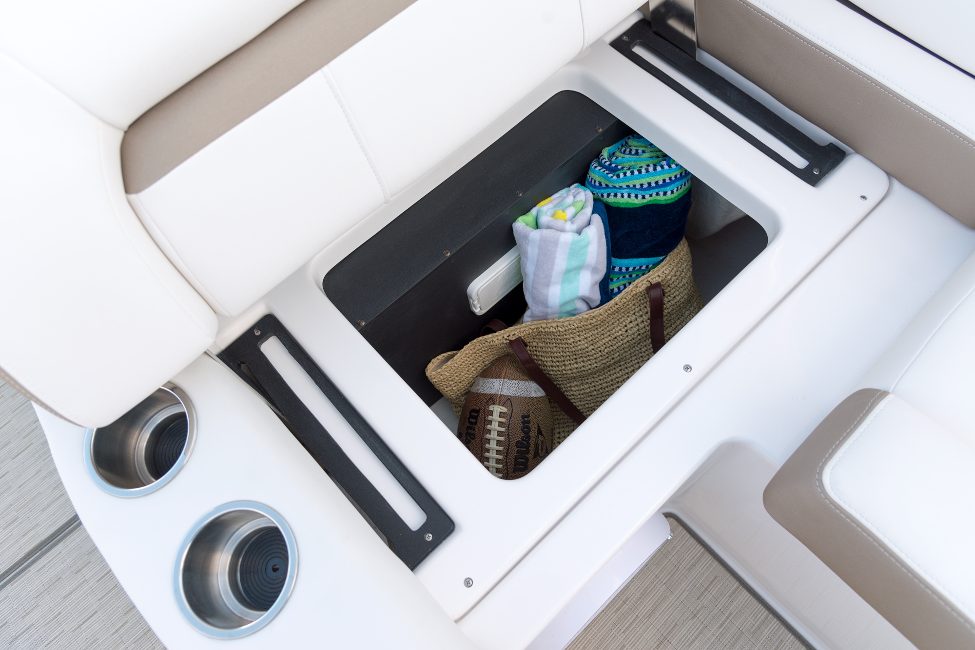 33XO_inset_17_128-2k