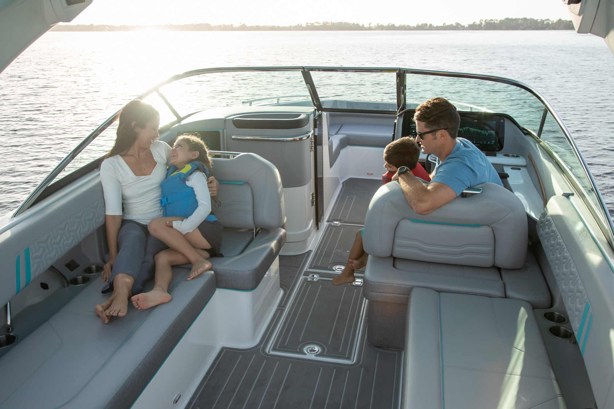 LS9Surf_Ultimate_Lifestyle_24-2049-2k