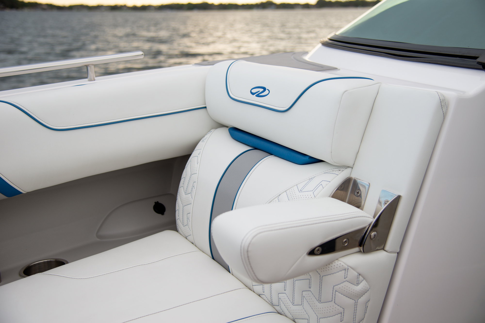 LS9_insets_23_2065-2k