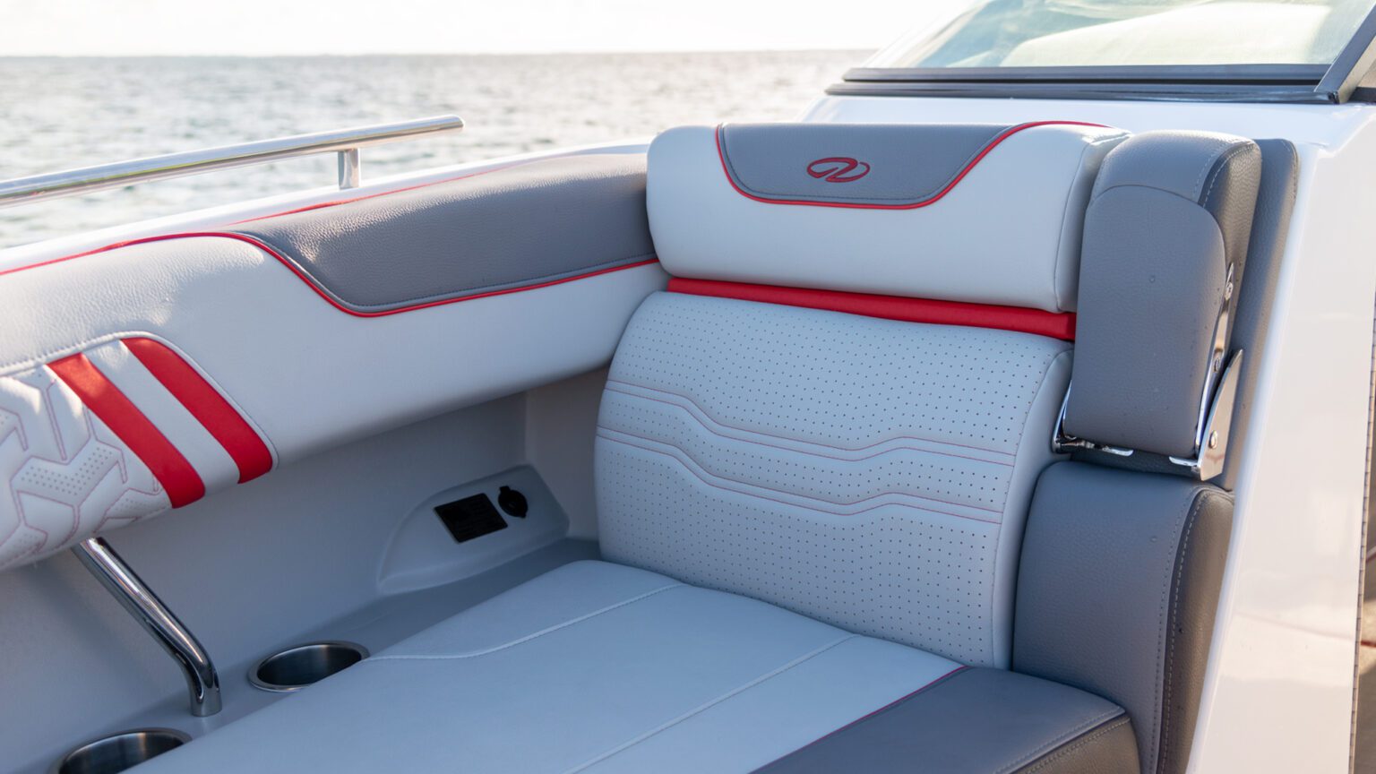 feature-img-lx9seating2-1536×864